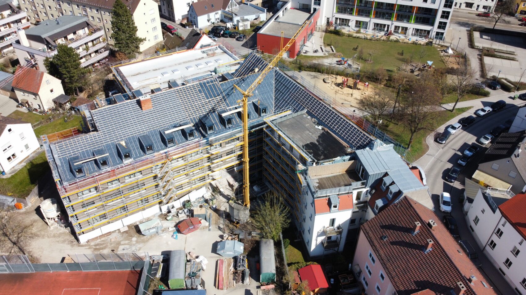 Frere Roger Schule Sanierung Luftaufnahme